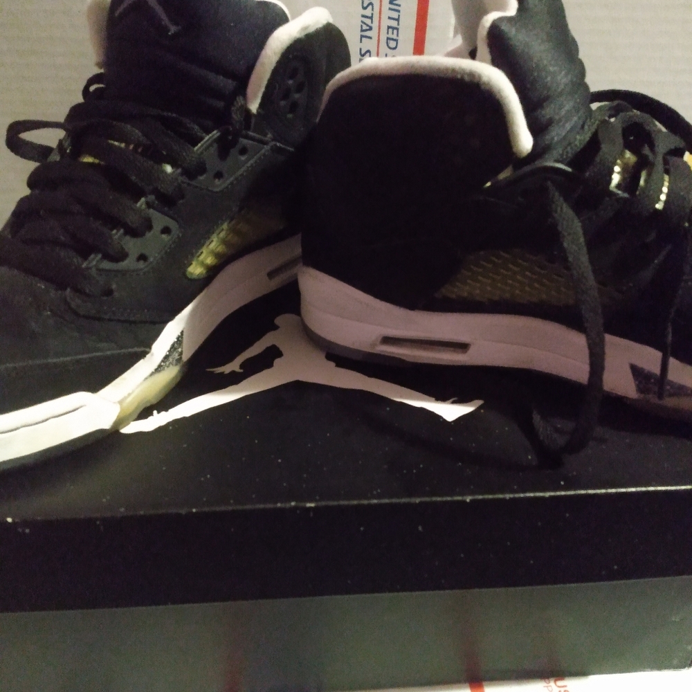 Jordan 5s - Picture 2 of 7